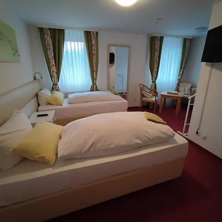 In Guest - Forelle - Doppelzimmer بيت ضيافة *